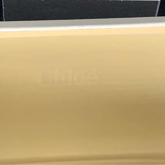 CHLOE Sunglasses Case White Faux Leather Metal Feet On Bottom Logo Plate Luxury - Picture 5 of 13